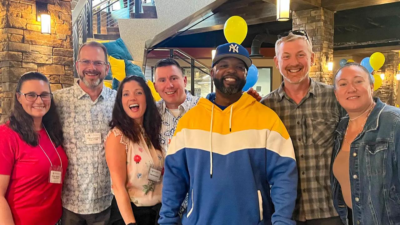 alumni enjoy a return to campus